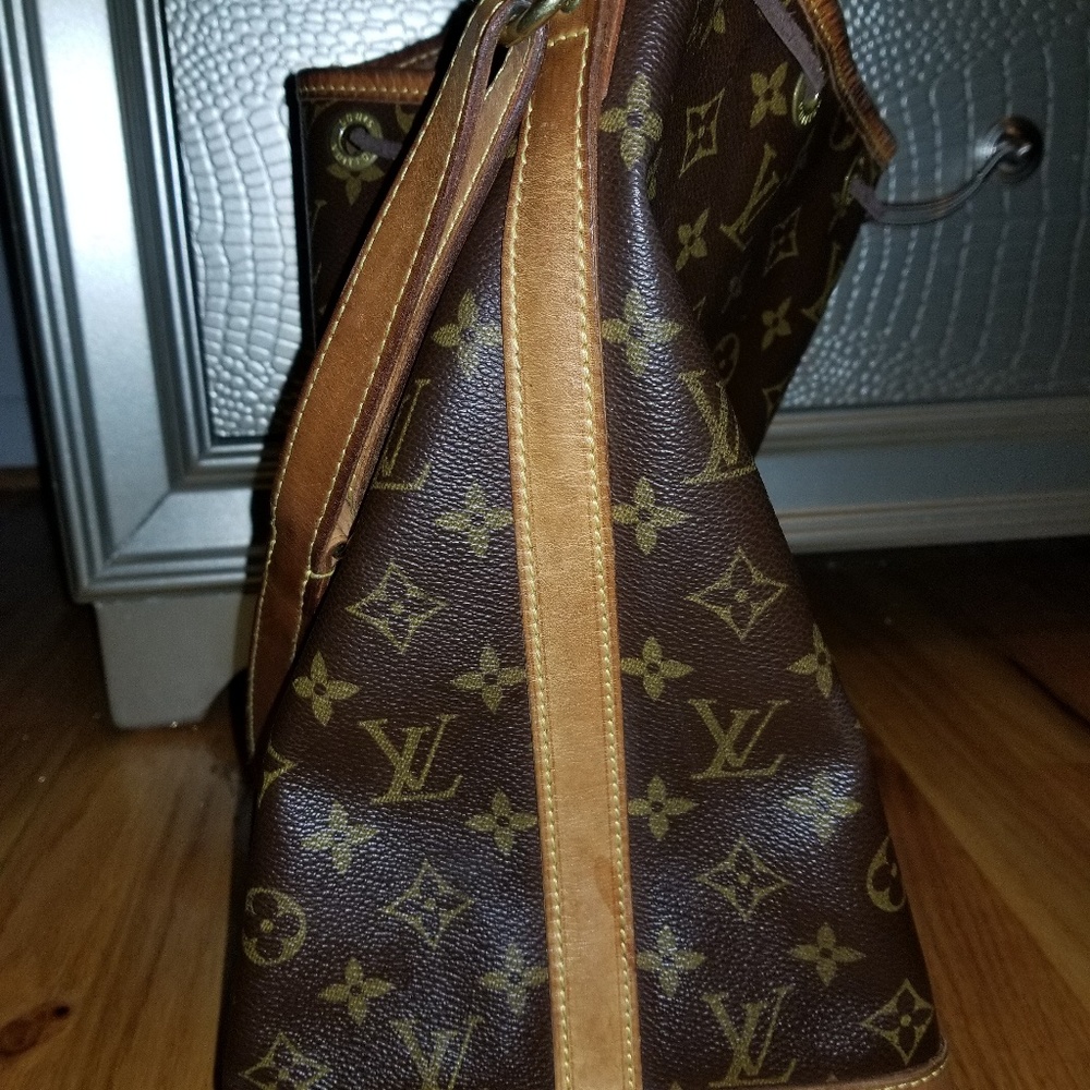 Purse - Picture 2 of 7